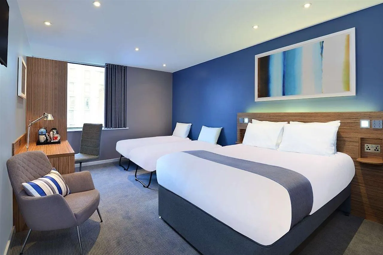 Travelodge Edinburgh Central